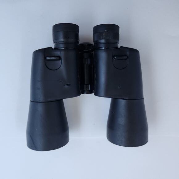 Bushnell 16x50 FOV 182ft with case - Picture 5 of 7